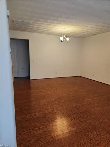 2212 Humphreys DR, Suffolk, VA 23435