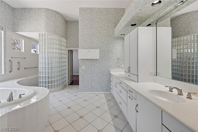 9437 Canyon Mesa Drive, Las Vegas, NV 89144