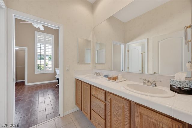 9437 Canyon Mesa Drive, Las Vegas, NV 89144