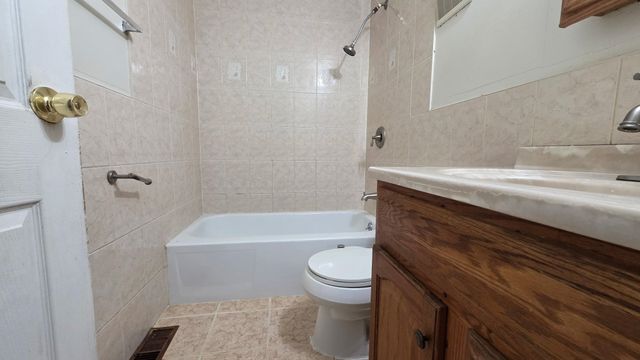 446 MERCER ST, Jc, Journal Square, NJ 07302