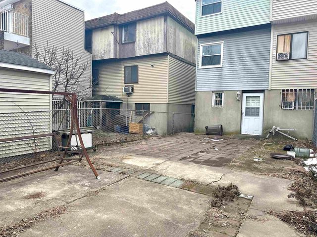 446 MERCER ST, Jc, Journal Square, NJ 07302