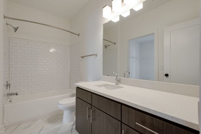 1540 Lebanon Pike Unit 301, Nashville, TN 37210