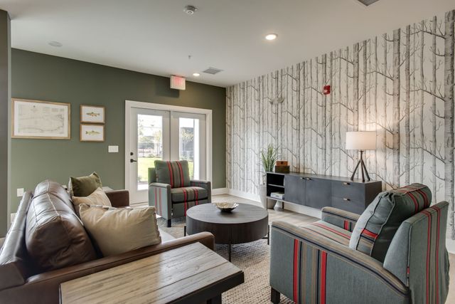 1540 Lebanon Pike Unit 301, Nashville, TN 37210