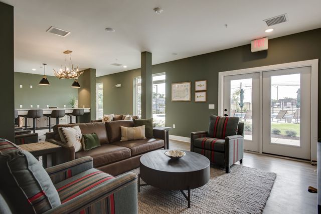 1540 Lebanon Pike Unit 301, Nashville, TN 37210