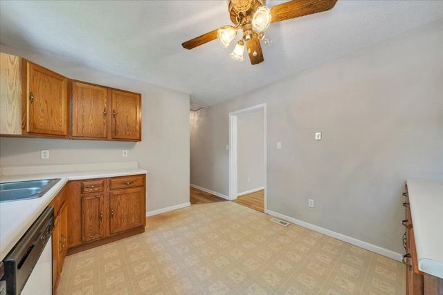 2703 Fairland RD NW, Roanoke, VA 24017