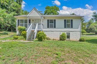 2703 Fairland RD NW, Roanoke, VA 24017
