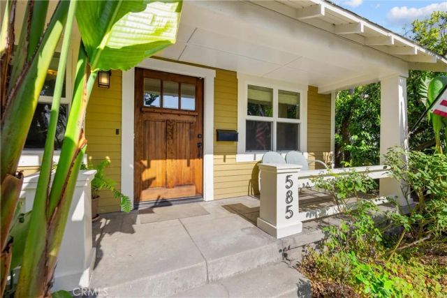 585 N 8th, Upland, CA 91786