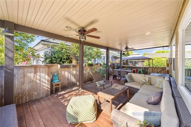 585 N 8th, Upland, CA 91786
