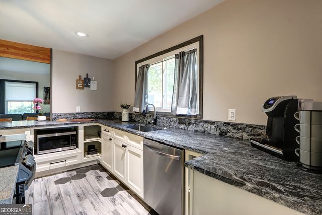 171 Smith Avenue, Garden City, GA 31408