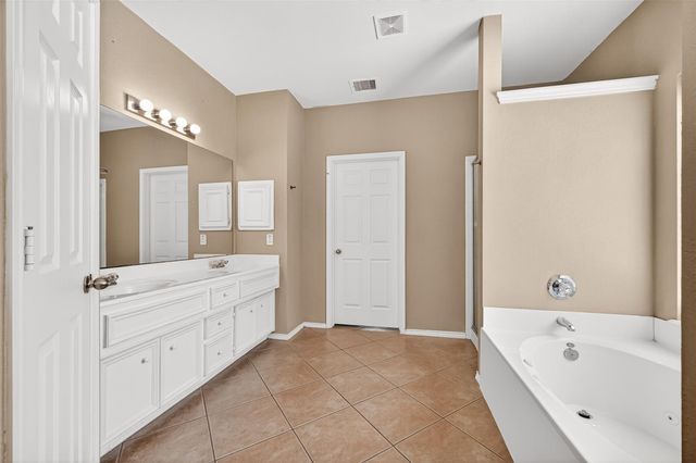 17611 Haywood Oaks Drive, Houston, TX 77095