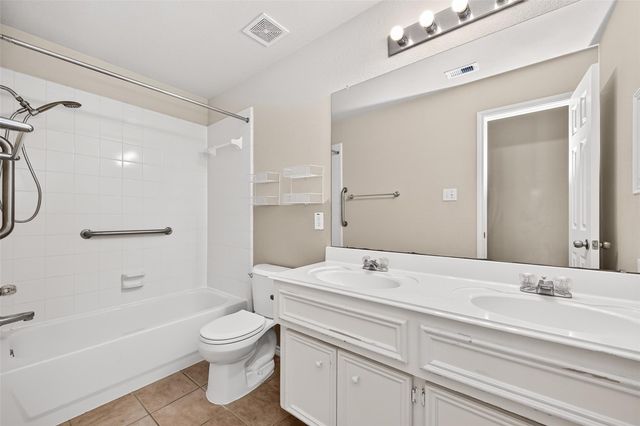 17611 Haywood Oaks Drive, Houston, TX 77095