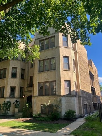 2651 W Greenleaf Avenue 3W, Chicago, IL 60645