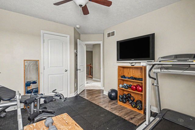 120 Sourwood Street, Pickerington, OH 43147