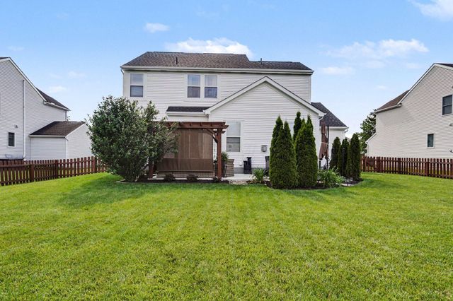 120 Sourwood Street, Pickerington, OH 43147