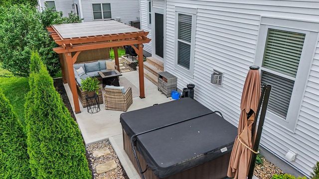120 Sourwood Street, Pickerington, OH 43147