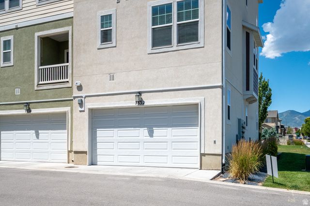 7852 S 5440 W, West Jordan, UT 84081