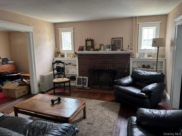 35 Fairview Avenue, Port Washington, NY 11050