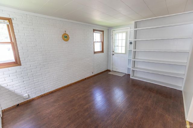 321 E Cherry Street, Argos, IN 46501