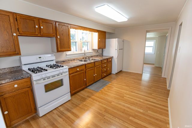 321 E Cherry Street, Argos, IN 46501