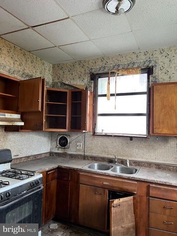 838 SNYDER AVE, Philadelphia, PA 19148