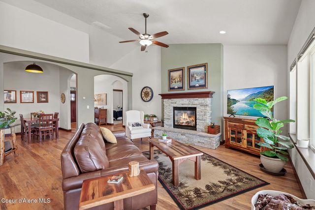 2706 W Daylily DR, Coeur D'alene, ID 83815