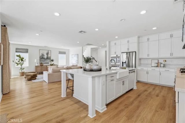 28526 Sparrow, Saugus, CA 91350