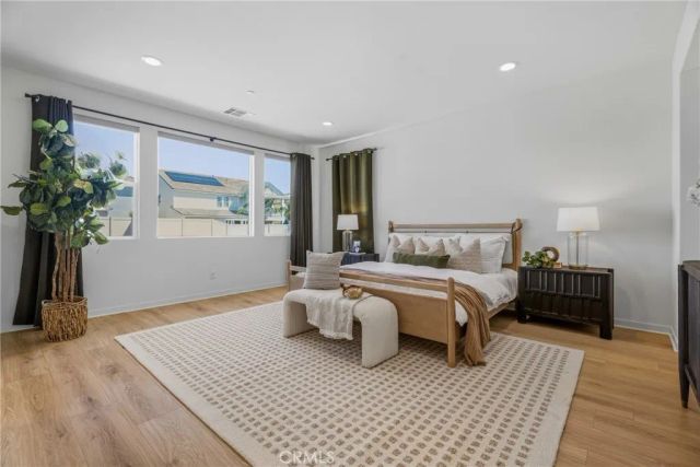 28526 Sparrow, Saugus, CA 91350