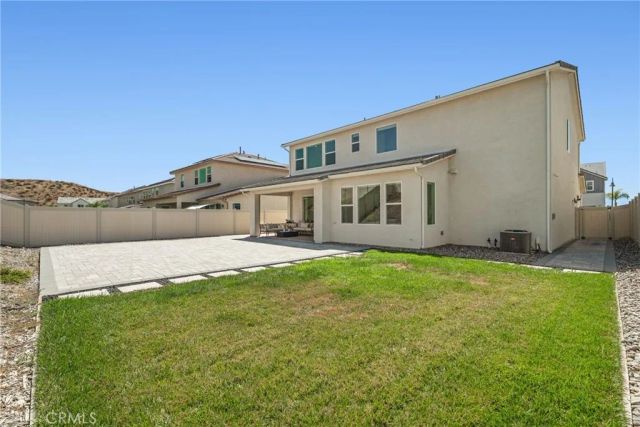 28526 Sparrow, Saugus, CA 91350