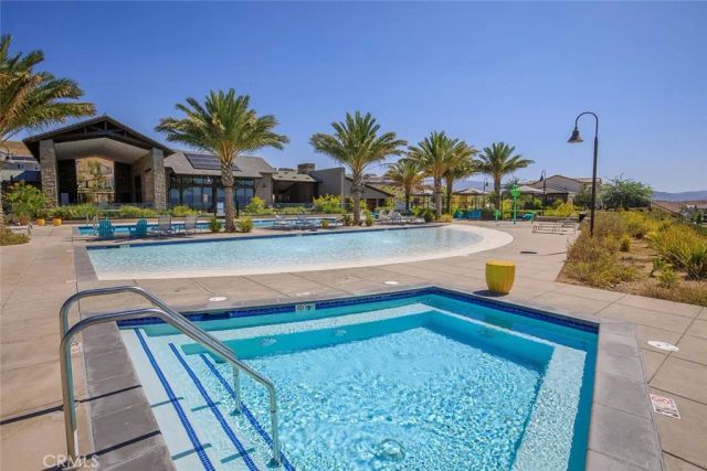 28526 Sparrow, Saugus, CA 91350