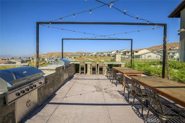 28526 Sparrow, Saugus, CA 91350