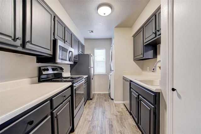 14325 N Pennsylvania 37C, Oklahoma City, OK 73134