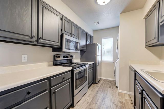 14325 N Pennsylvania 37C, Oklahoma City, OK 73134