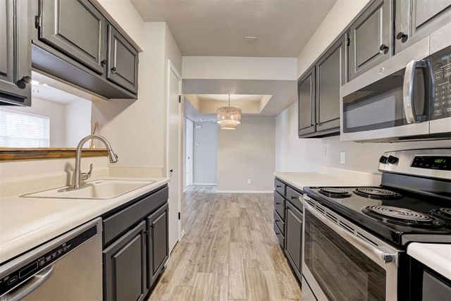 14325 N Pennsylvania 37C, Oklahoma City, OK 73134