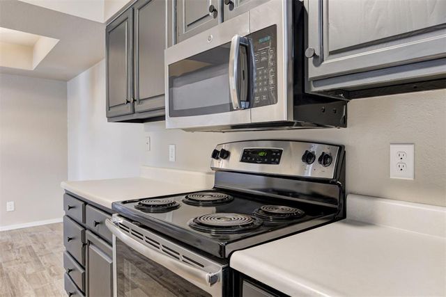 14325 N Pennsylvania 37C, Oklahoma City, OK 73134