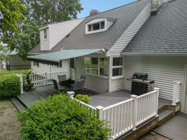 178 Locust Hill Drive, Henrietta, NY 14618