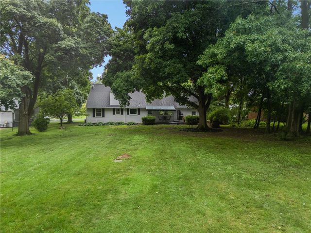 178 Locust Hill Drive, Henrietta, NY 14618