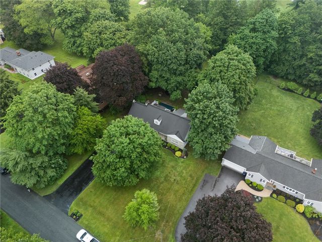 178 Locust Hill Drive, Henrietta, NY 14618