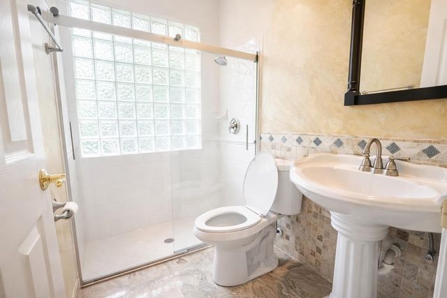 713 NW 123rd Drive, Coral Springs, FL 33071