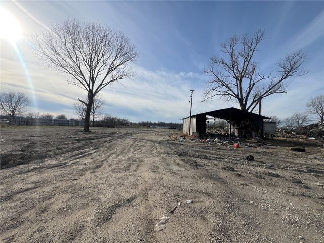 8894 FM 751, Quinlan, TX 75474