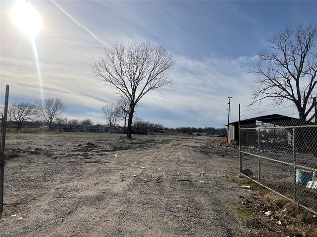 8894 FM 751, Quinlan, TX 75474