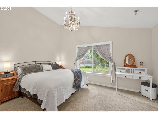 855 Ne YAMHILL St, Sheridan, OR 97378