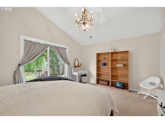 855 Ne YAMHILL St, Sheridan, OR 97378