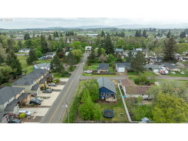 855 Ne YAMHILL St, Sheridan, OR 97378