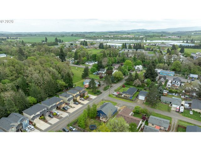 855 Ne YAMHILL St, Sheridan, OR 97378