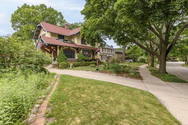 611 N 50th STREET, Milwaukee, WI 53208
