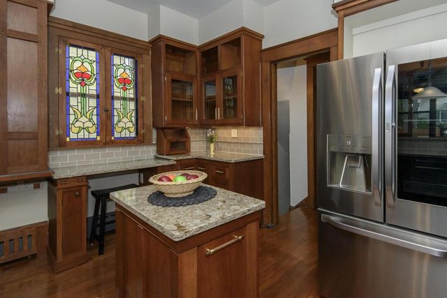 611 N 50th STREET, Milwaukee, WI 53208