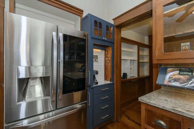 611 N 50th STREET, Milwaukee, WI 53208