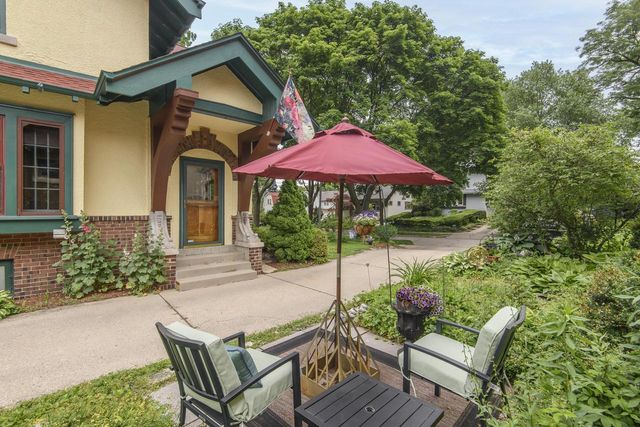 611 N 50th STREET, Milwaukee, WI 53208