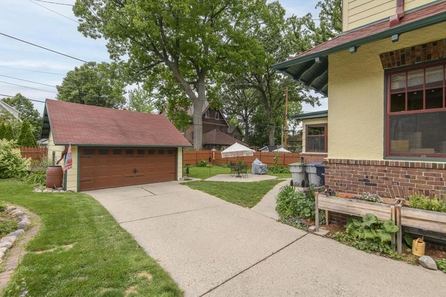 611 N 50th STREET, Milwaukee, WI 53208