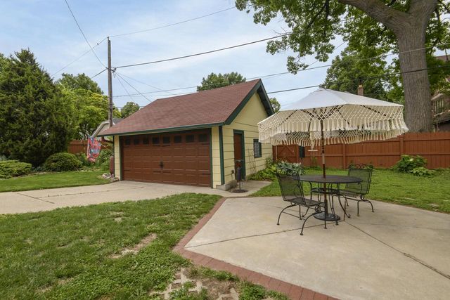 611 N 50th STREET, Milwaukee, WI 53208